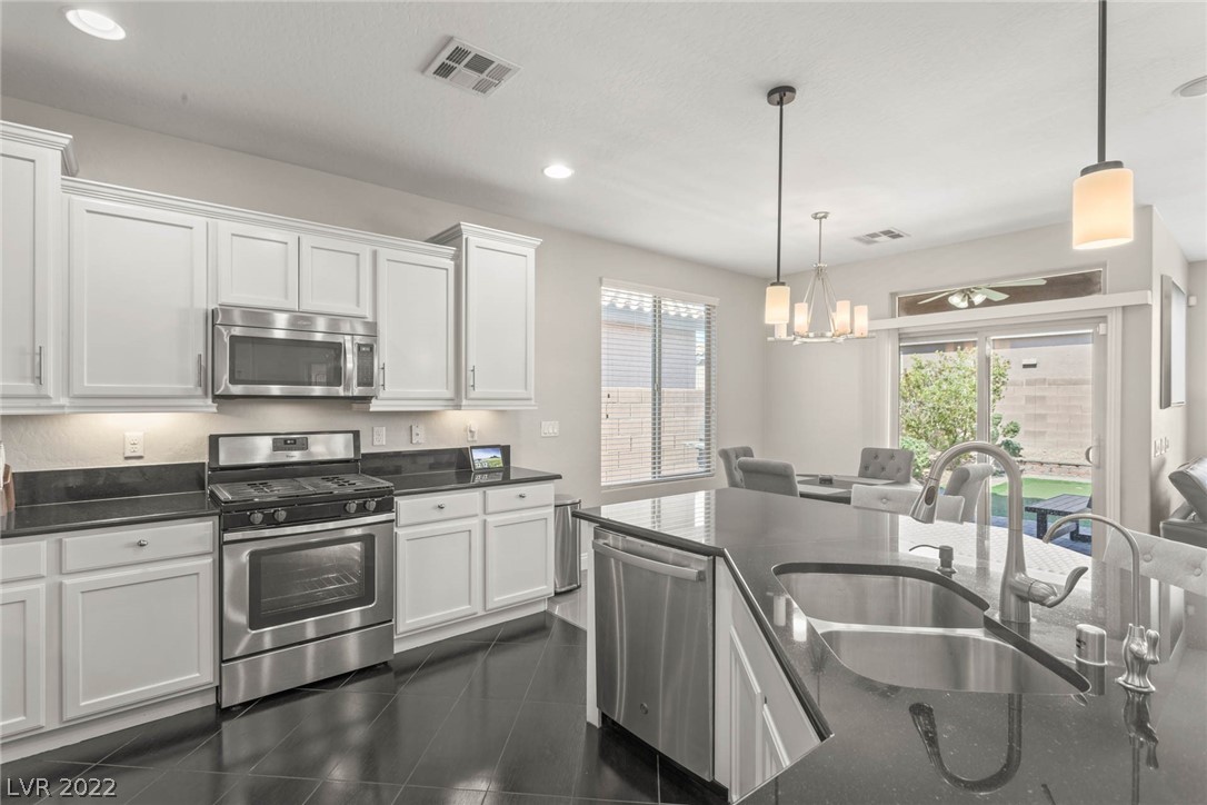6938 Motley Road Las Vegas, NV 89178 - Photo 5 of 34 Gallery Image 5