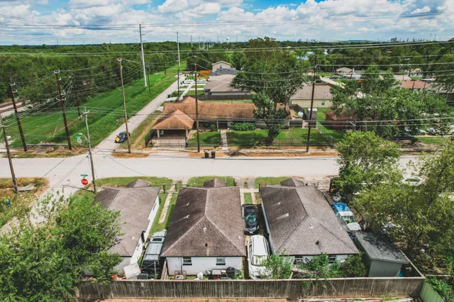 $299,990 | 1715 New Mexico Street, Houston, TX 77029