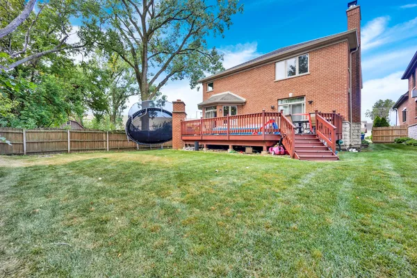 $1,150,000 | 2323 Douglas Avenue, Des Plaines, IL 60018