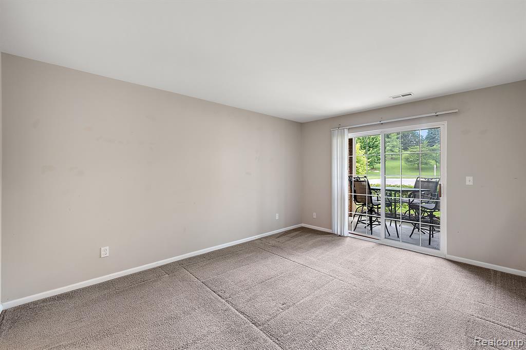 3707 Oakmonte Boulevard Rochester, MI 48306 - Photo 29 of 35