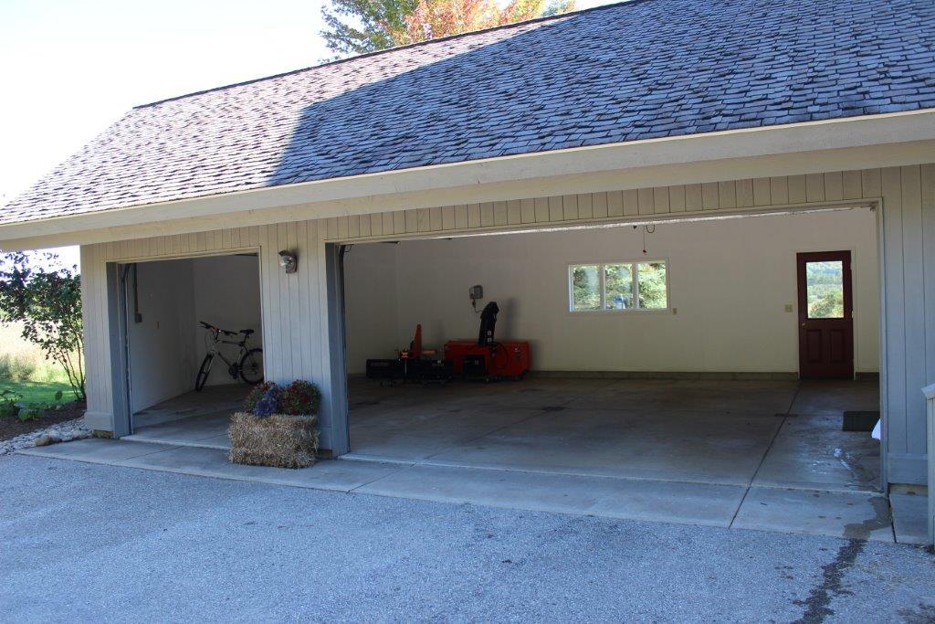 4200 Heynig Road Harbor Springs, MI 49740 - Photo 4 of 27 Gallery Image 4