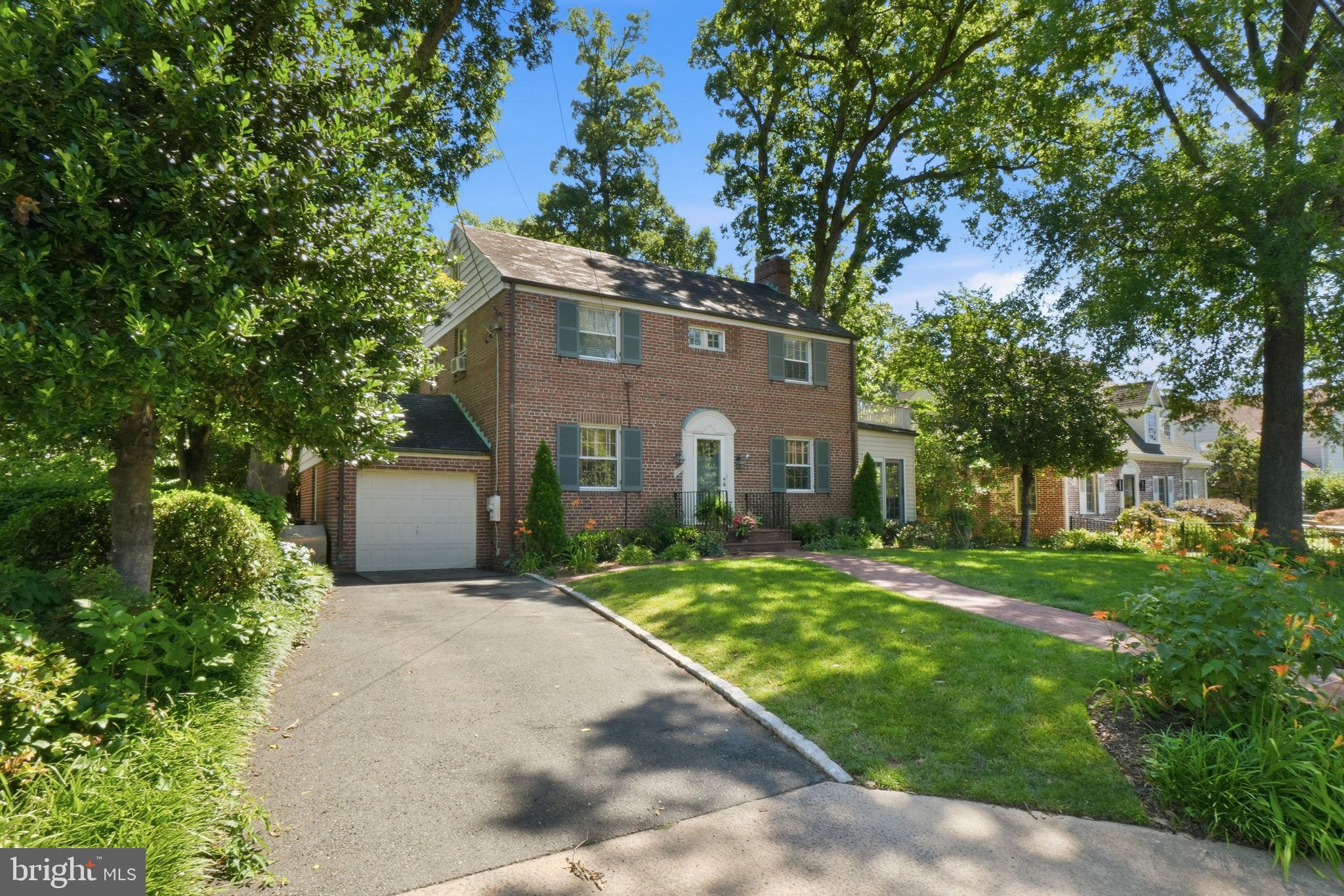 1251 South Oakcrest Road Arlington, VA 22202 - Photo 8 of 57