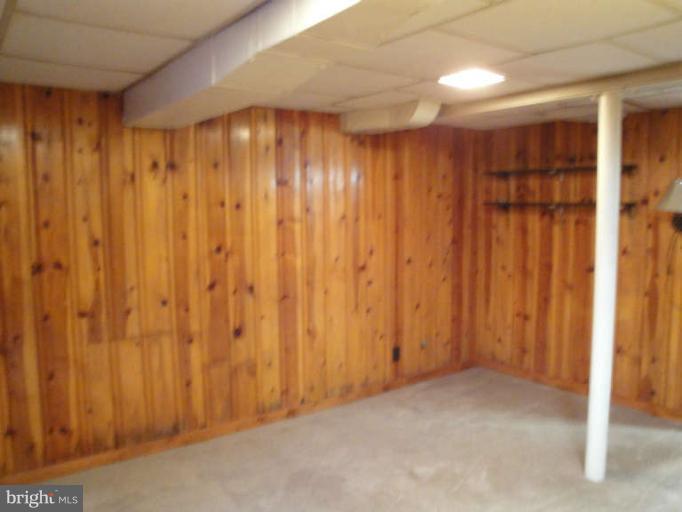 800 Olmstead Road Baltimore, MD 21208 - Photo 14 of 23 Family Room in Lower Level