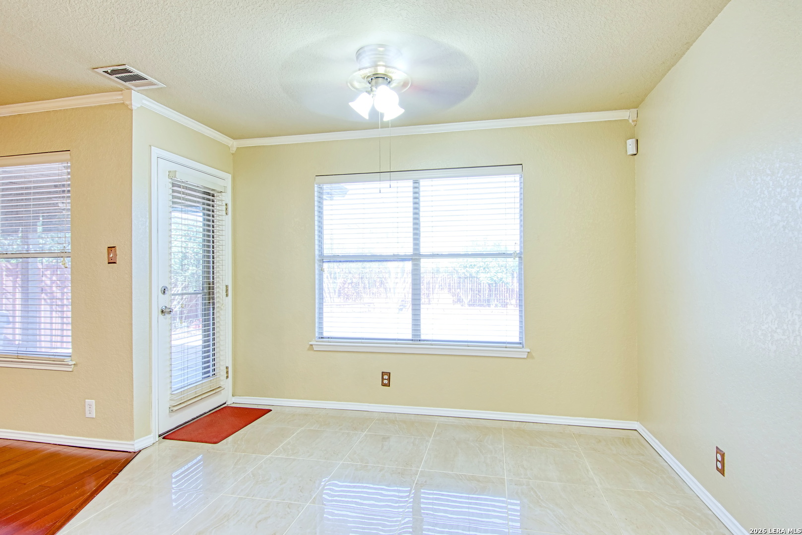 9008 Privilege Point Converse, TX 78109 - Photo 15 of 43