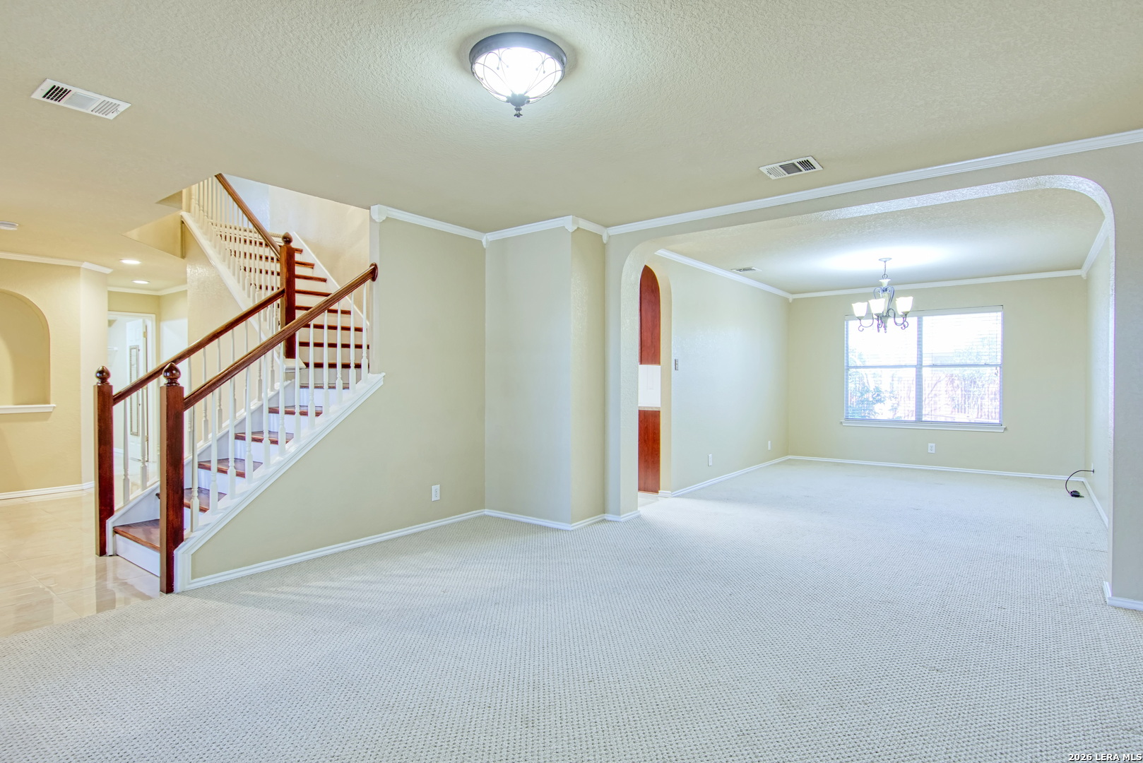 9008 Privilege Point Converse, TX 78109 - Photo 5 of 43