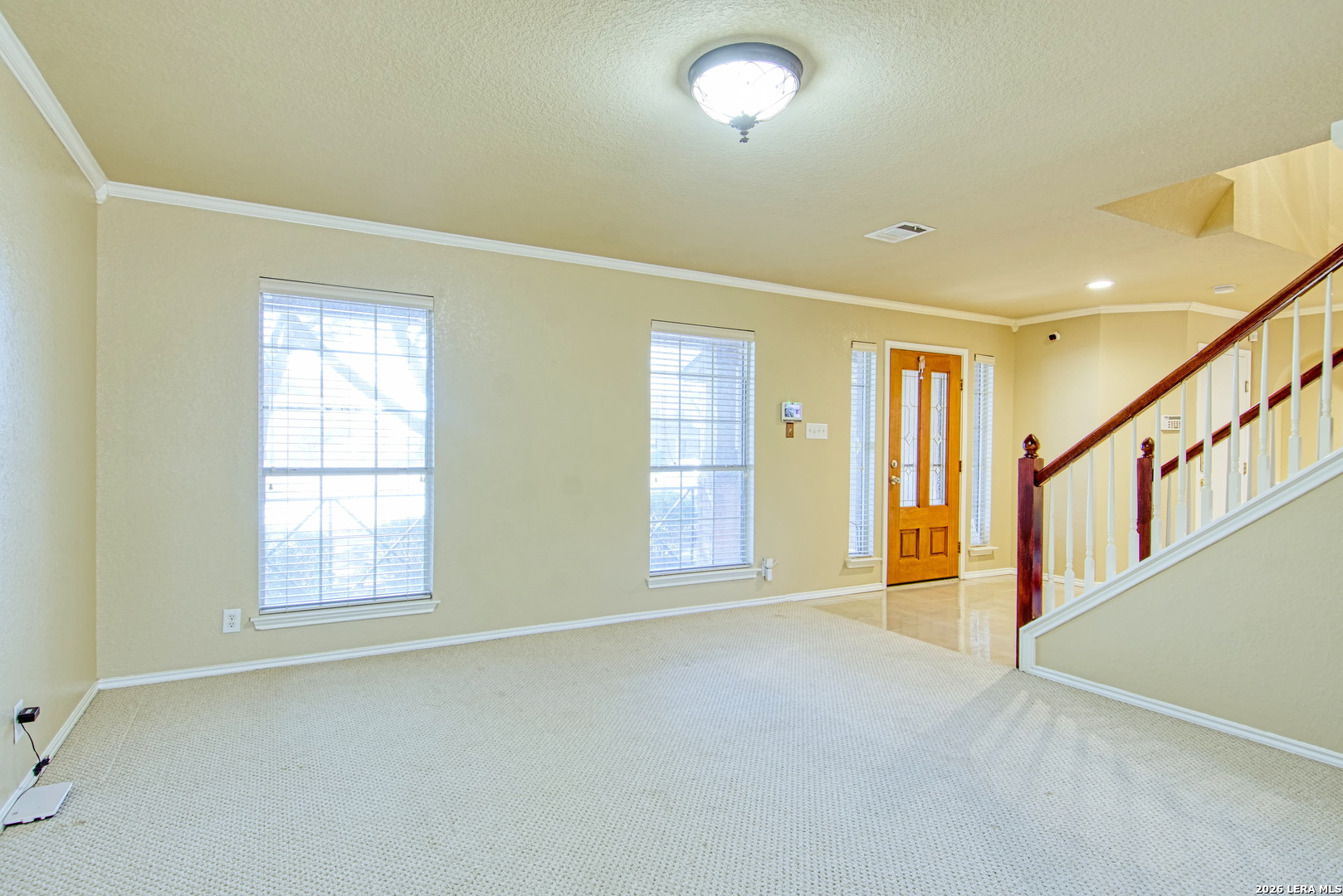 9008 Privilege Point Converse, TX 78109 - Photo 6 of 43