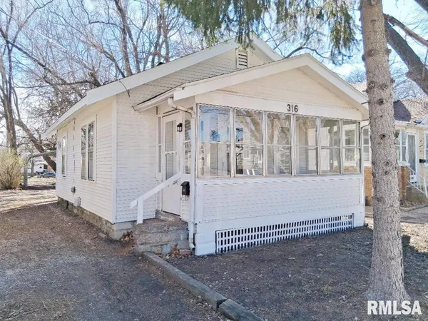 $44,900 | 316 East Melbourne Avenue, Peoria, IL 61603