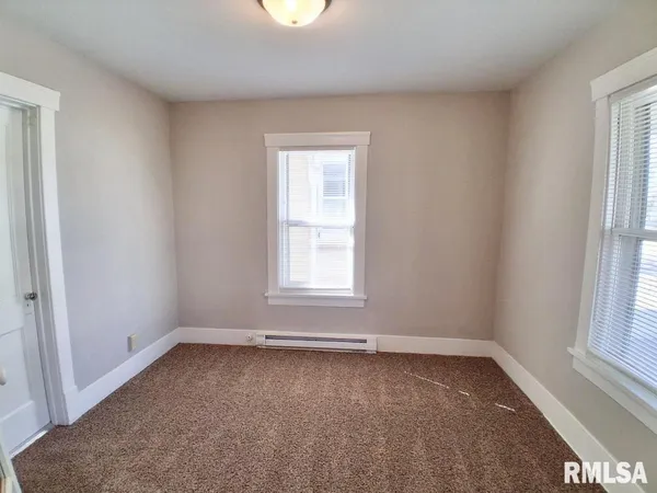 $44,900 | 316 East Melbourne Avenue, Peoria, IL 61603