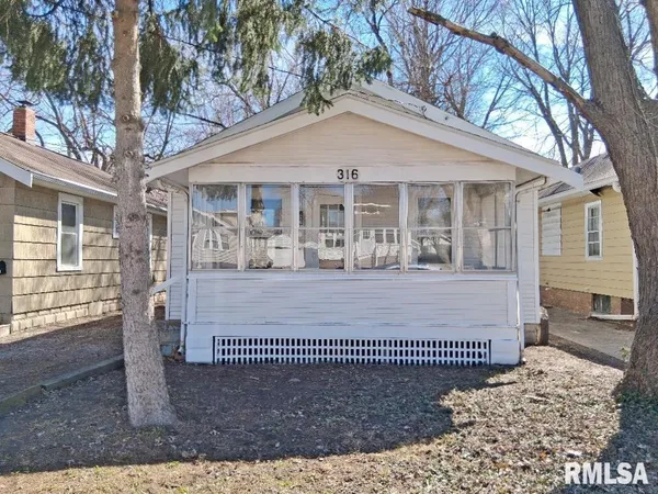 $44,900 | 316 East Melbourne Avenue, Peoria, IL 61603