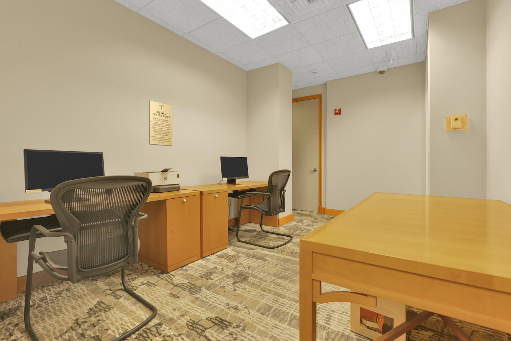 99 Southeast Mizner Boulevard, Unit 813 Boca Raton, FL 33432 - Photo 41 of 43 BUSINESS CENTER