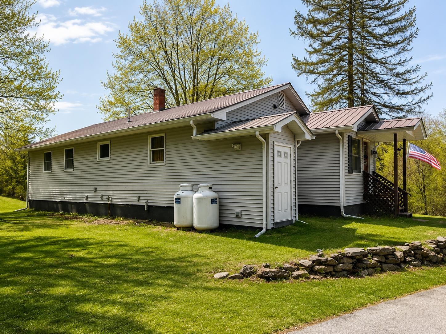 591 Sweet Hollow Road Sheldon, VT 05483 - Photo 6 of 34