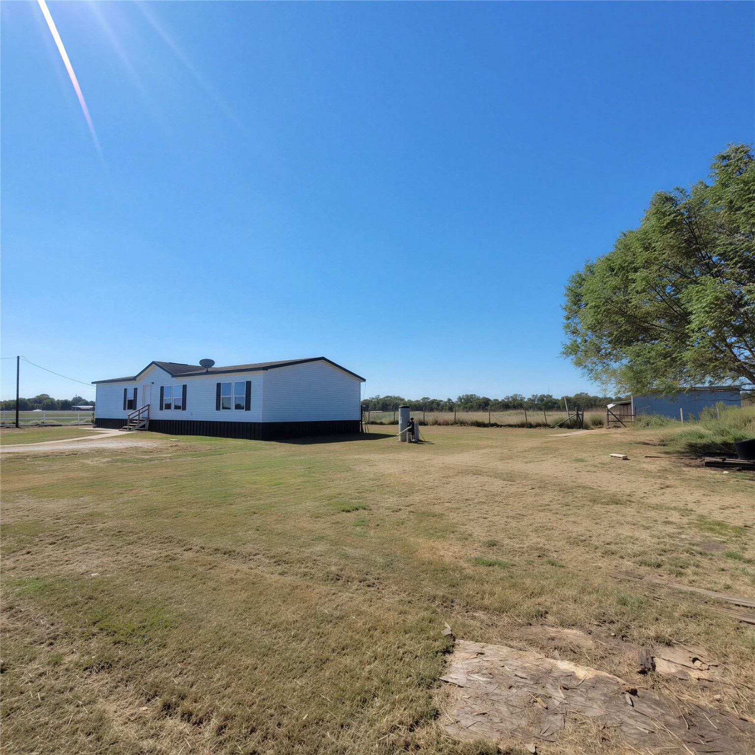 740 County Road 164 Boling, TX 77420 - Photo 3 of 16