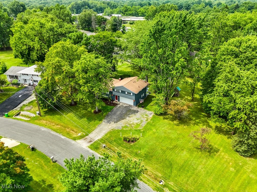 120 North Oakmont Road Northfield, OH 44067 - Photo 10 of 30