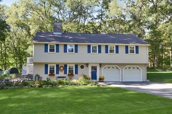 8 Andrews Road Topsfield, MA 01983 - Photo 1 of 28 Gallery Image 1
