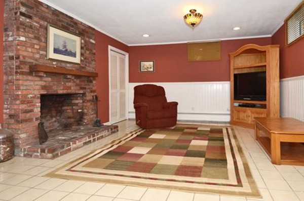 8 Andrews Road Topsfield, MA 01983 - Photo 22 of 28 Gallery Image 22