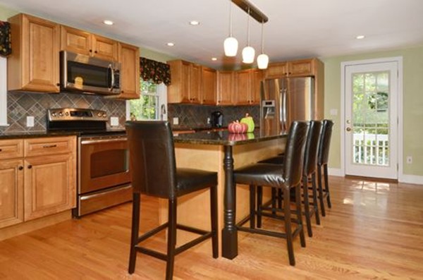 8 Andrews Road Topsfield, MA 01983 - Photo 5 of 28 Gallery Image 5