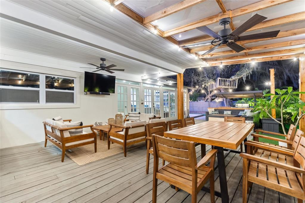 640 Arjay Way Winter Park, FL 32789 - Photo 46 of 46 a view of a dining room with furniture and chandelier