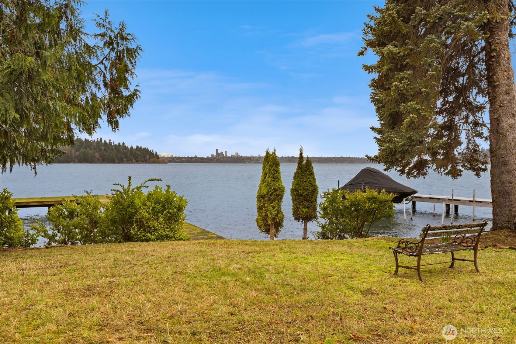 5265 West Mercer Way Mercer Island, WA 98040 - Photo 5 of 40