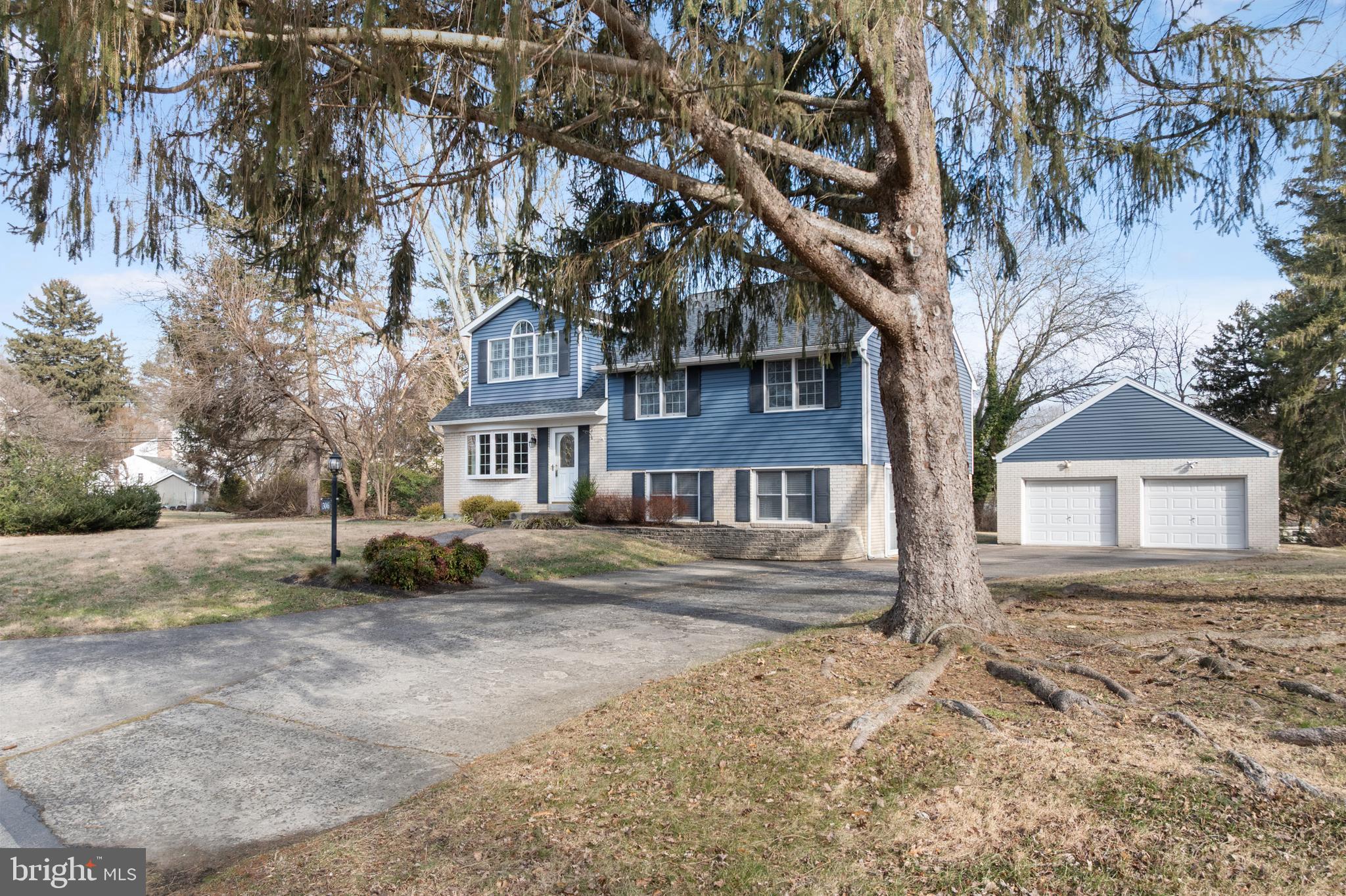 306 Bickmore Drive Wallingford, PA 19086 - Photo 4 of 43