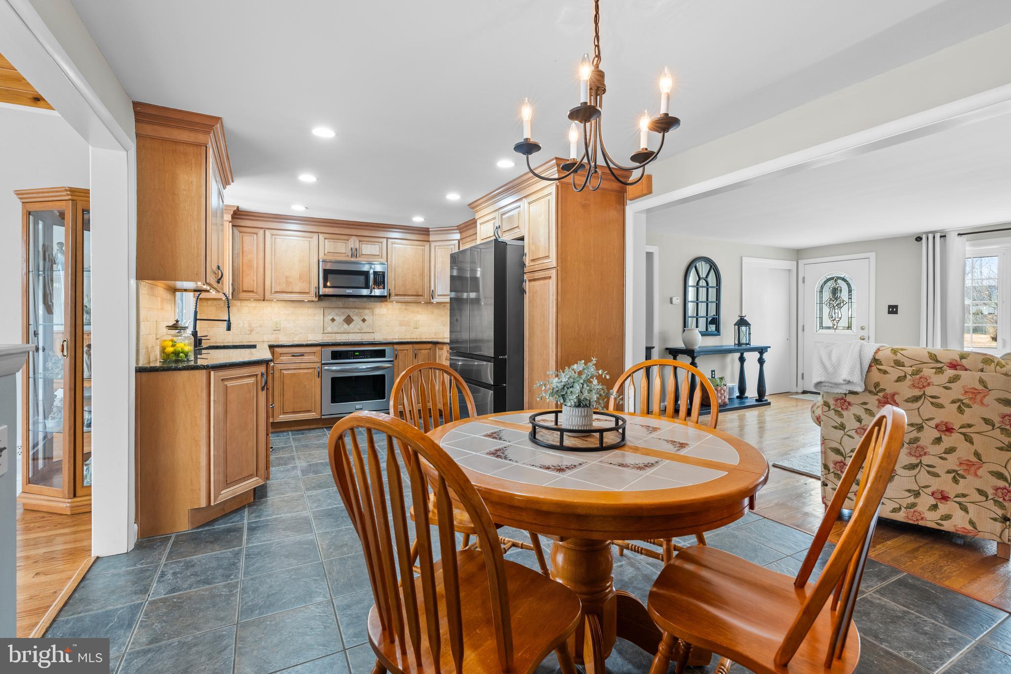 306 Bickmore Drive Wallingford, PA 19086 - Photo 10 of 43