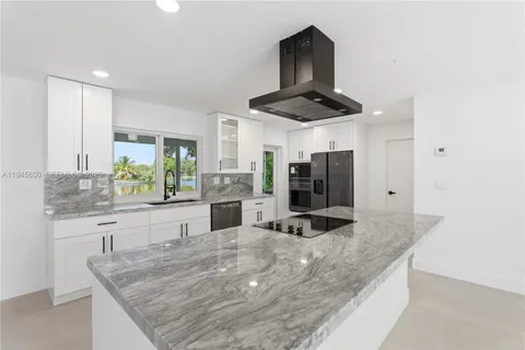 $529,000 | 5805 Northwest 72nd Avenue, Tamarac, FL 33321