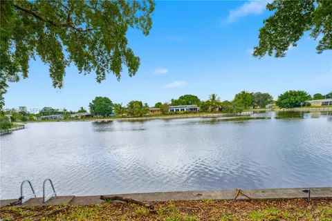 $529,000 | 5805 Northwest 72nd Avenue, Tamarac, FL 33321