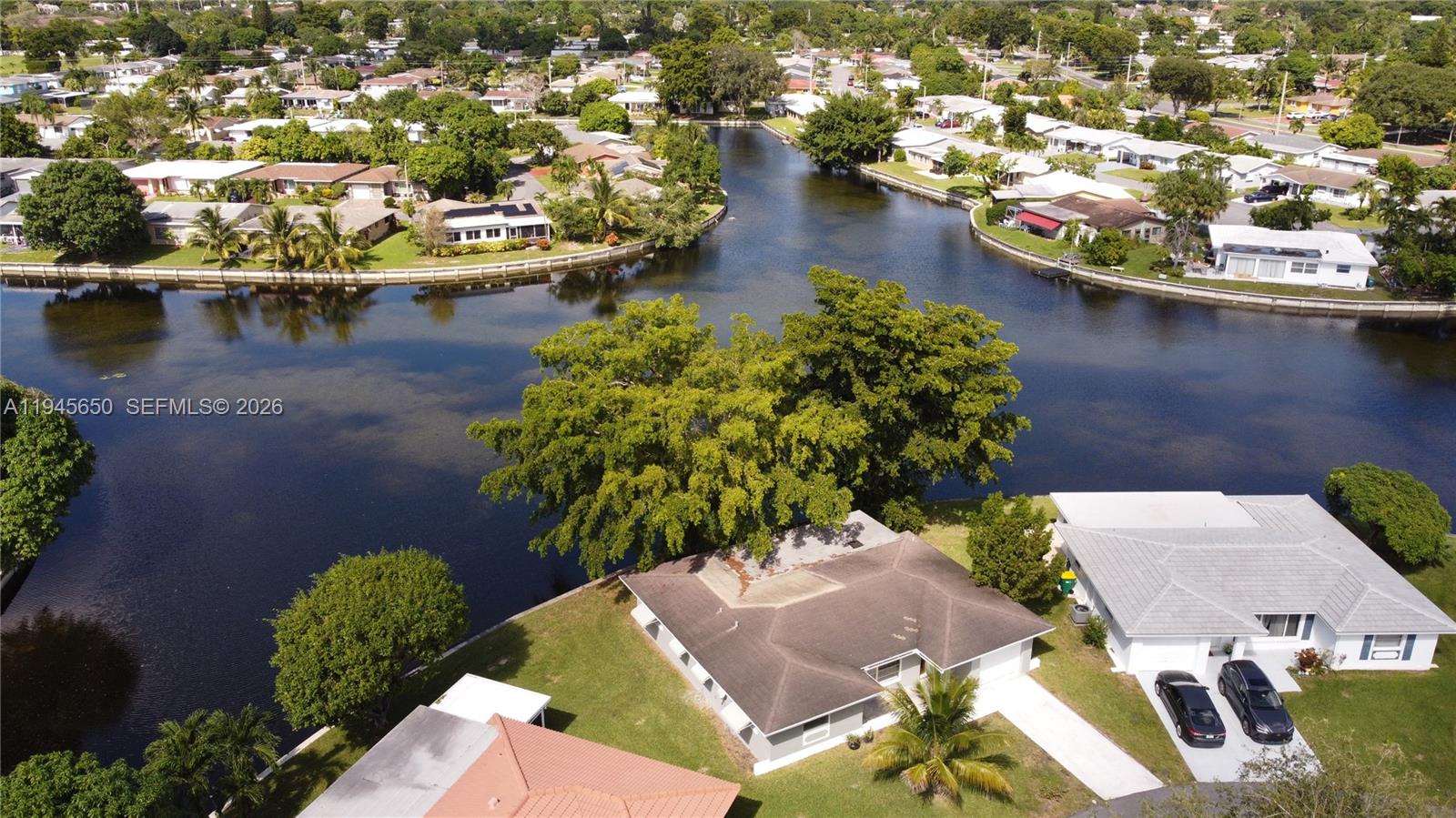 5805 Northwest 72nd Avenue Tamarac, FL 33321 - Photo 4 of 70