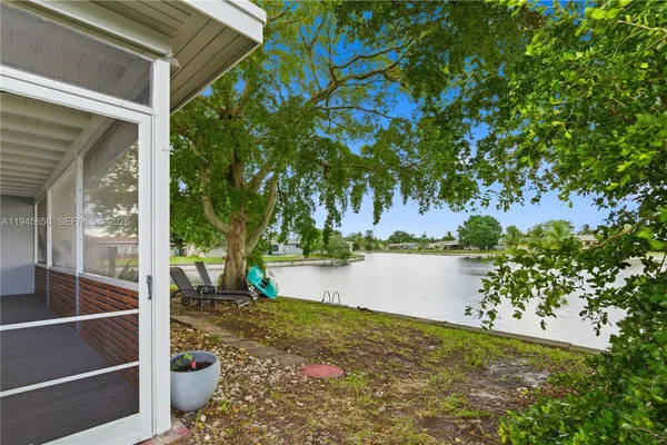 $529,000 | 5805 Northwest 72nd Avenue, Tamarac, FL 33321