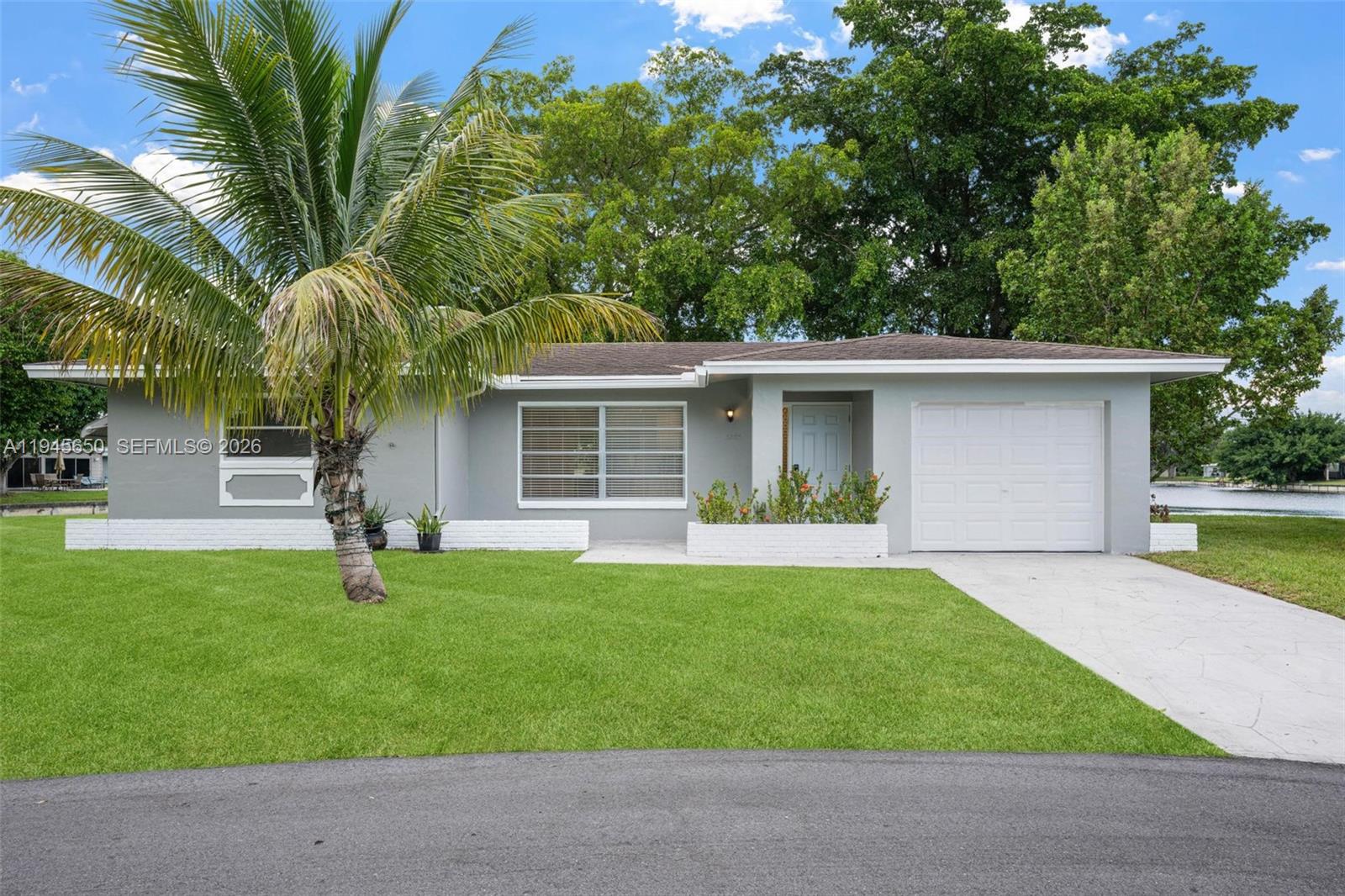 5805 Northwest 72nd Avenue Tamarac, FL 33321 - Photo 5 of 70