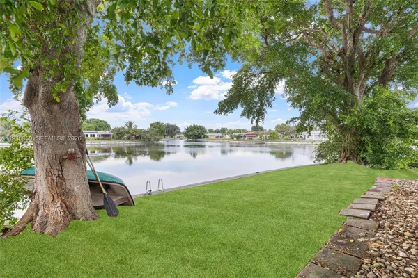 $529,000 | 5805 Northwest 72nd Avenue, Tamarac, FL 33321