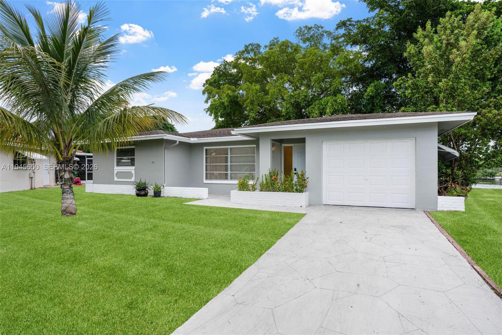 5805 Northwest 72nd Avenue Tamarac, FL 33321 - Photo 7 of 70