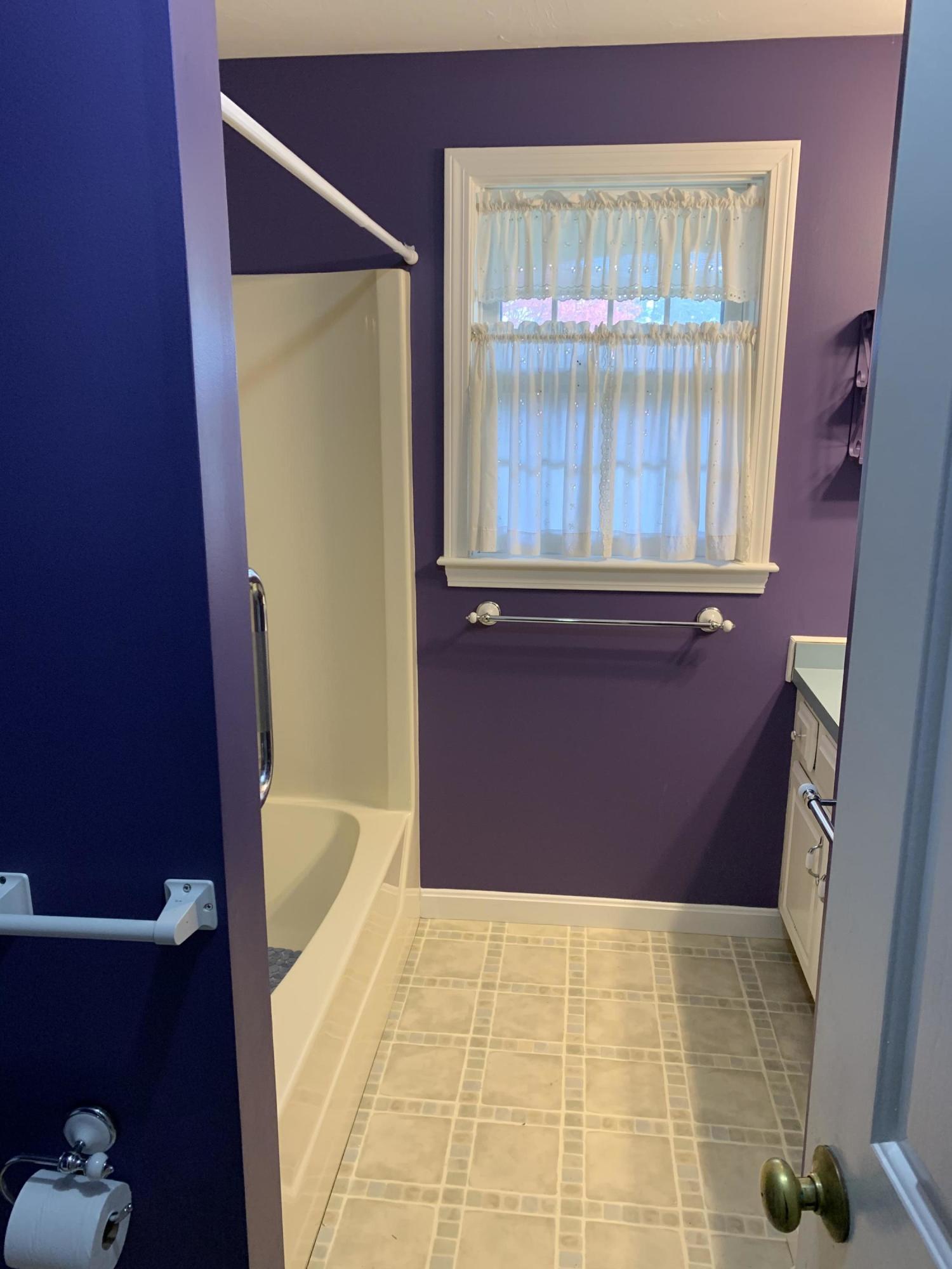 9 Hyde Park Centerville, MA 02632 - Photo 9 of 27 a bathroom with a bathtub