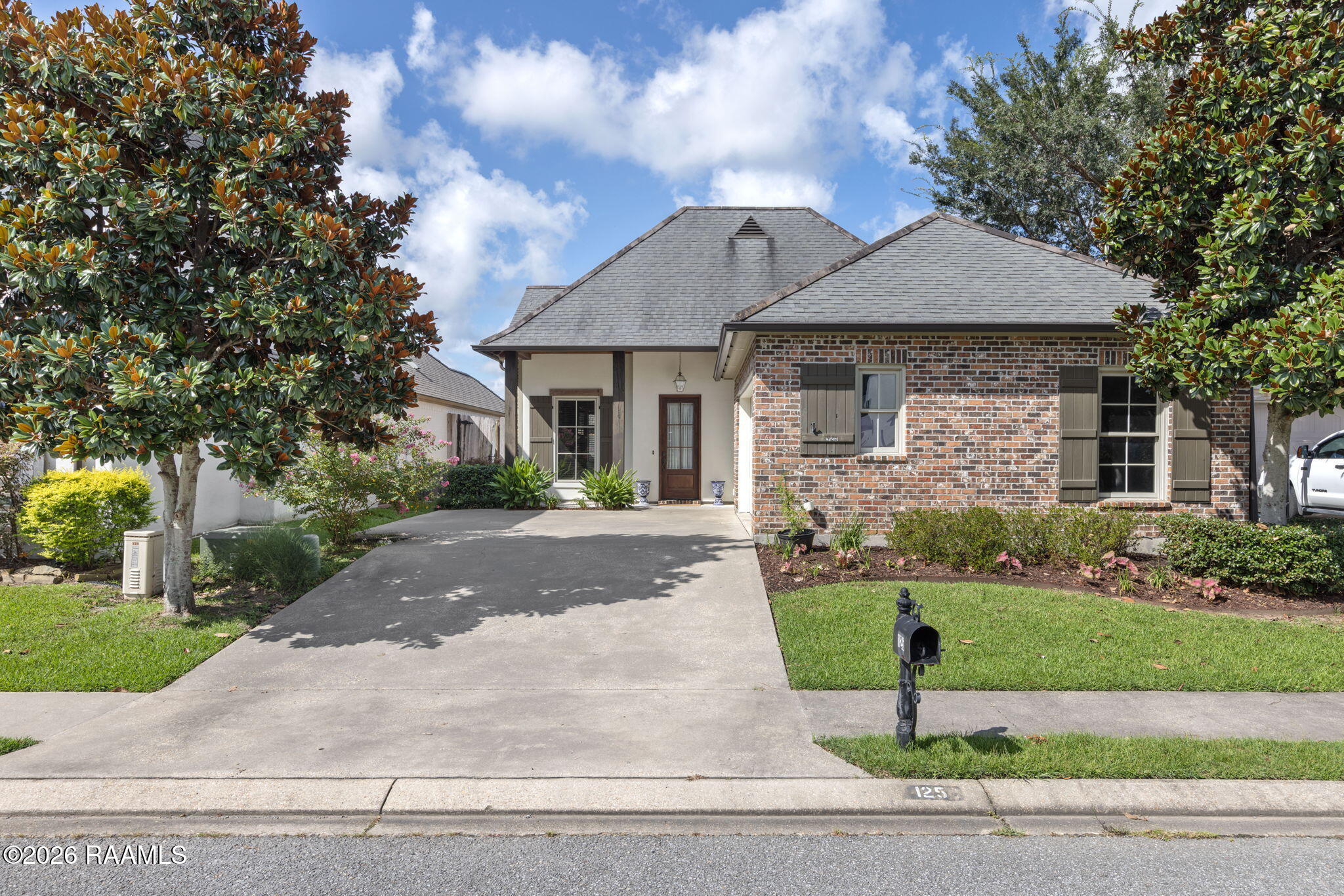 125 Croft Row Lafayette, LA 70503 - Photo 30 of 30 Front View