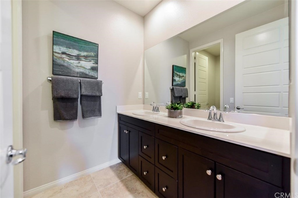 182 Bright Poppy Irvine, CA 92618 - Photo 18 of 34