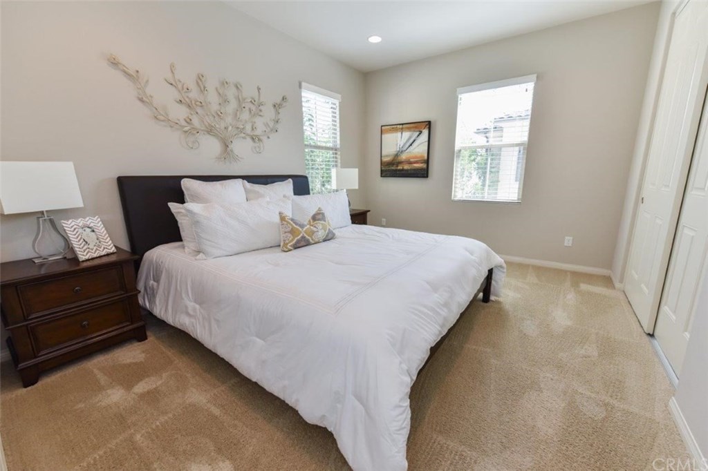 182 Bright Poppy Irvine, CA 92618 - Photo 21 of 34