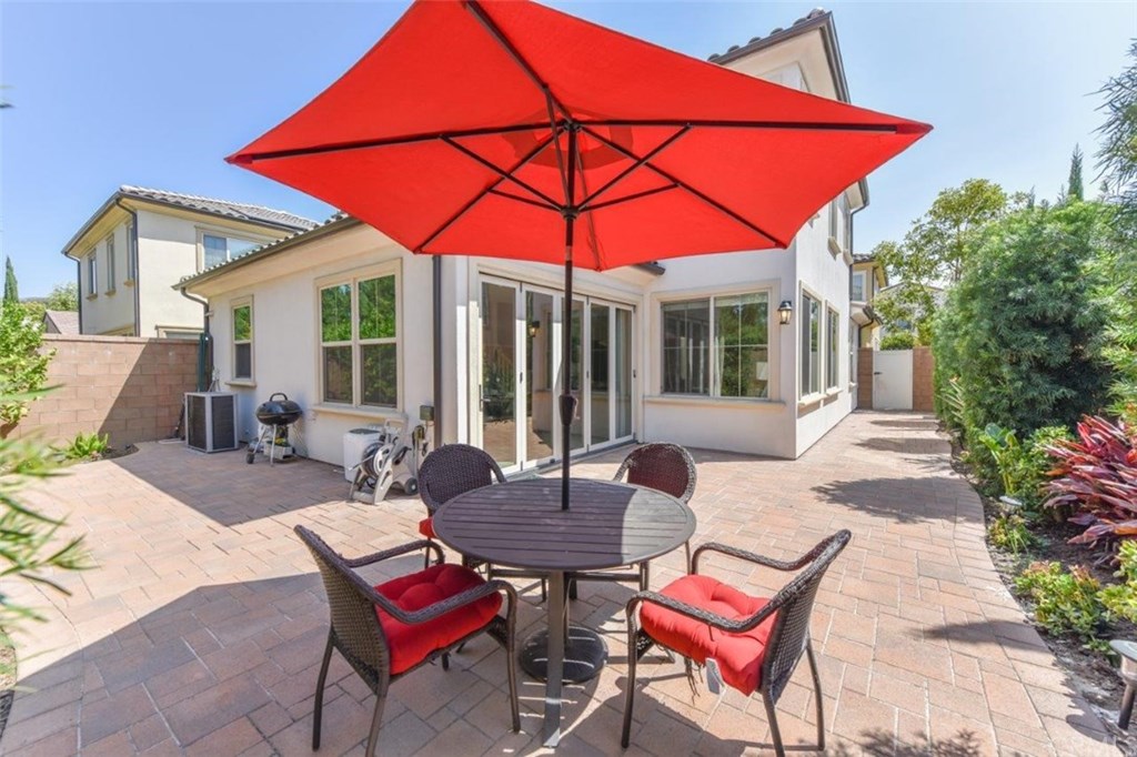 182 Bright Poppy Irvine, CA 92618 - Photo 30 of 34