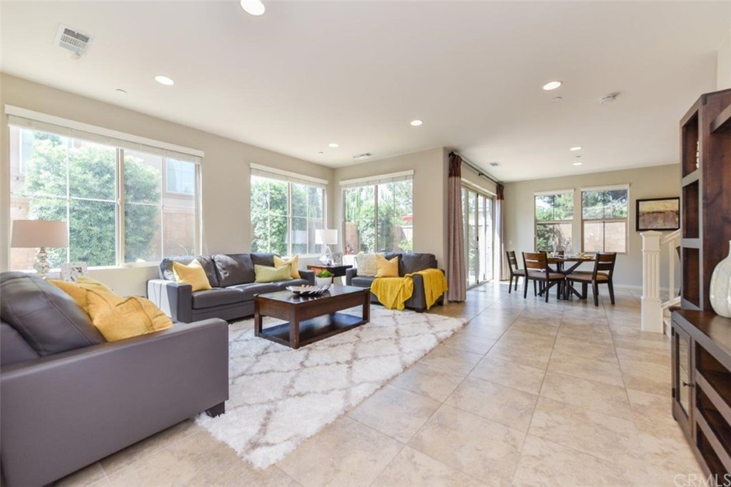 182 Bright Poppy Irvine, CA 92618 - Photo 8 of 34