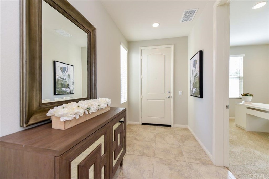 182 Bright Poppy Irvine, CA 92618 - Photo 9 of 34