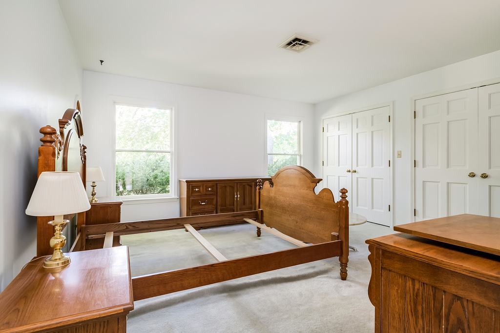 1425 Appleby Road Inverness, IL 60067 - Photo 19 of 28