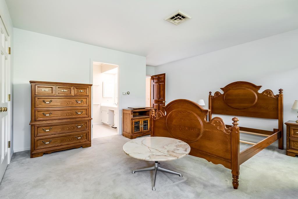 1425 Appleby Road Inverness, IL 60067 - Photo 20 of 28