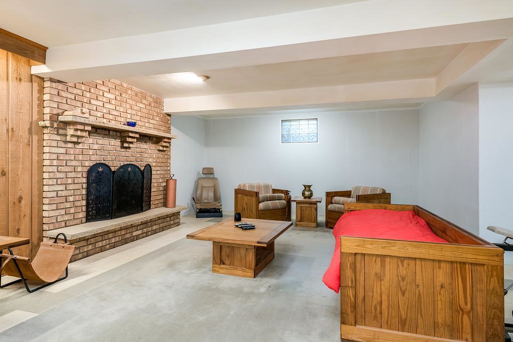 1425 Appleby Road Inverness, IL 60067 - Photo 24 of 28