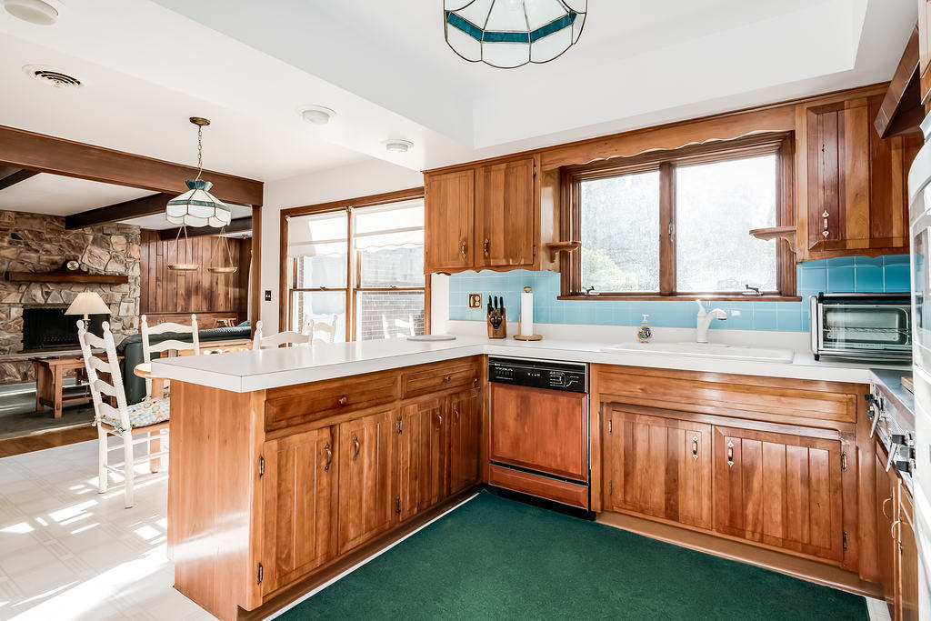 1425 Appleby Road Inverness, IL 60067 - Photo 10 of 28