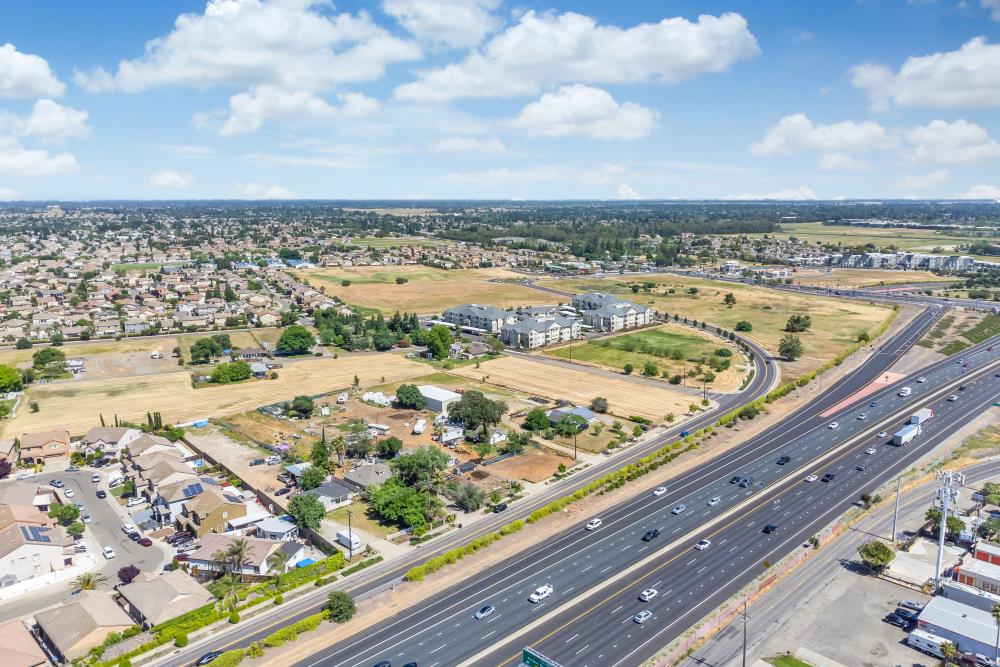 8685 East Stockton Boulevard Elk Grove, CA 95624 - Photo 6 of 29 view of city view