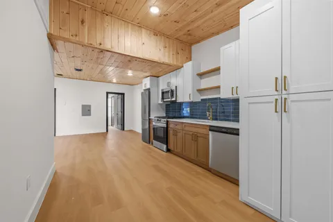 $2,829 | 14 Westervelt Place, Unit 3, Jersey City, NJ 07304