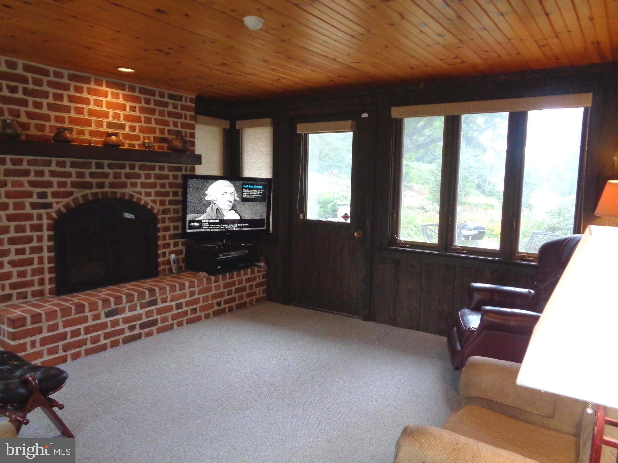 1122 Colonial Road Lancaster, PA 17603 - Photo 17 of 32 Gallery Image 17