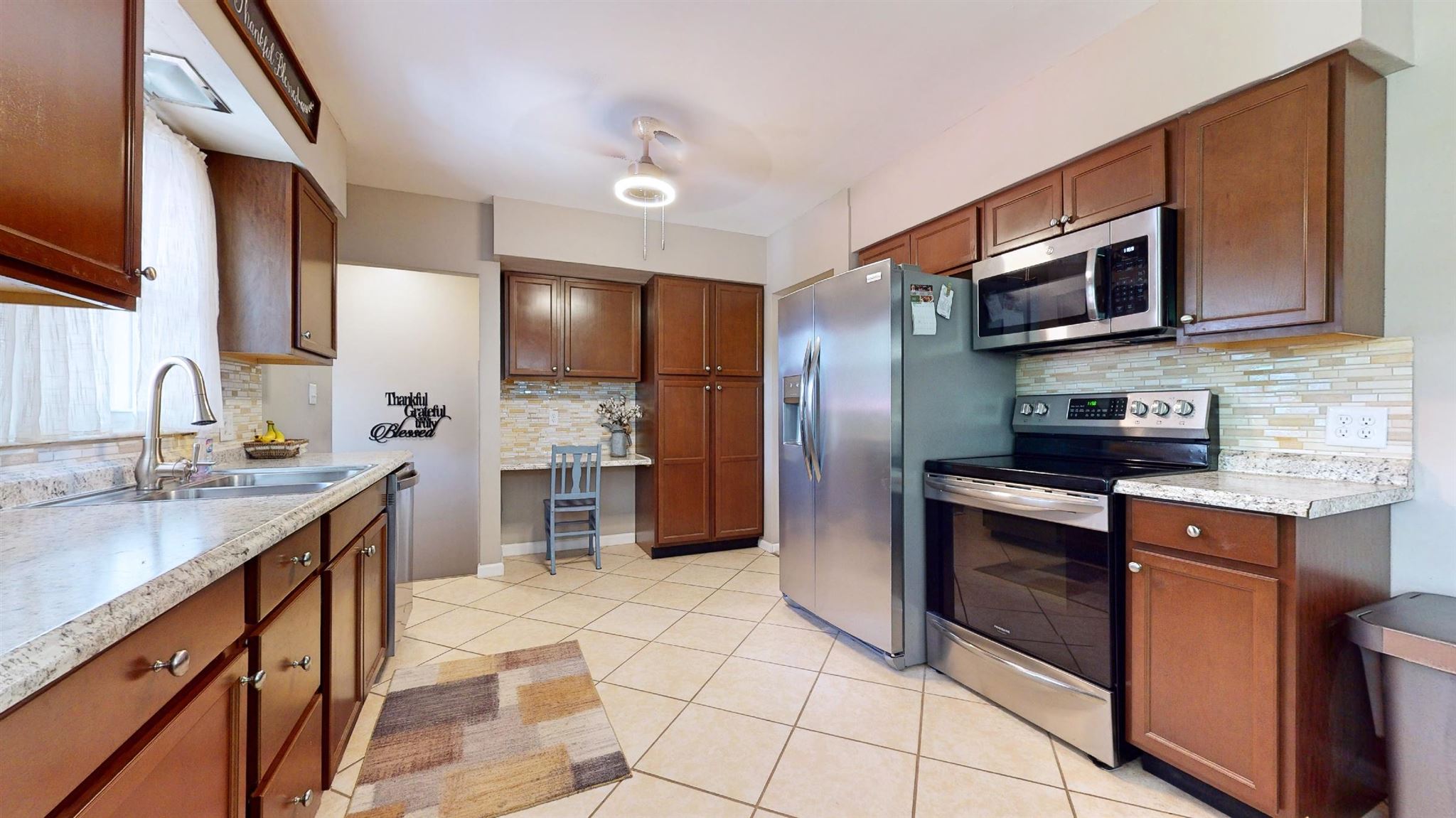 4005 Stringtown Road Evansville, IN 47711 - Photo 8 of 36