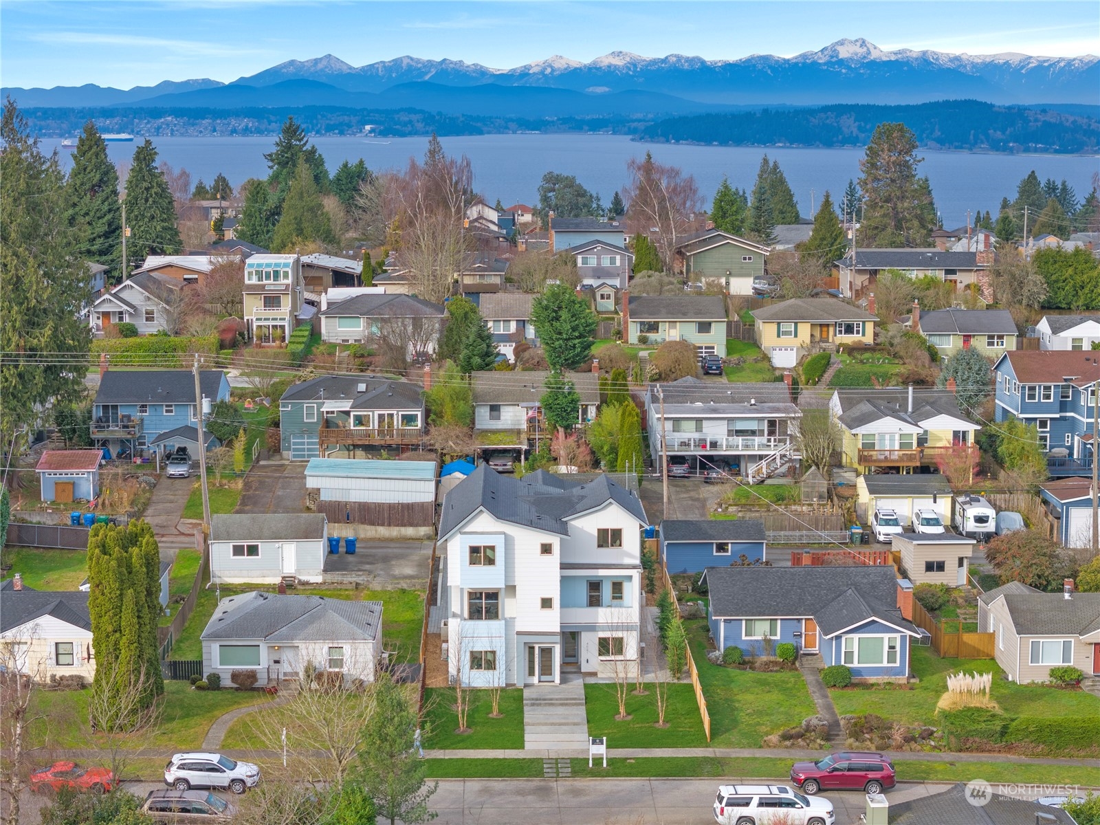 4019 51st Avenue Southwest Seattle, WA 98116 - Photo 26 of 33 a view of city