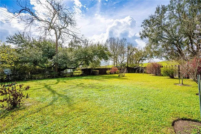 $400,000 | 117 East Henfer Avenue, River Ridge, LA 70123