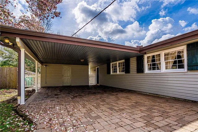 $400,000 | 117 East Henfer Avenue, River Ridge, LA 70123