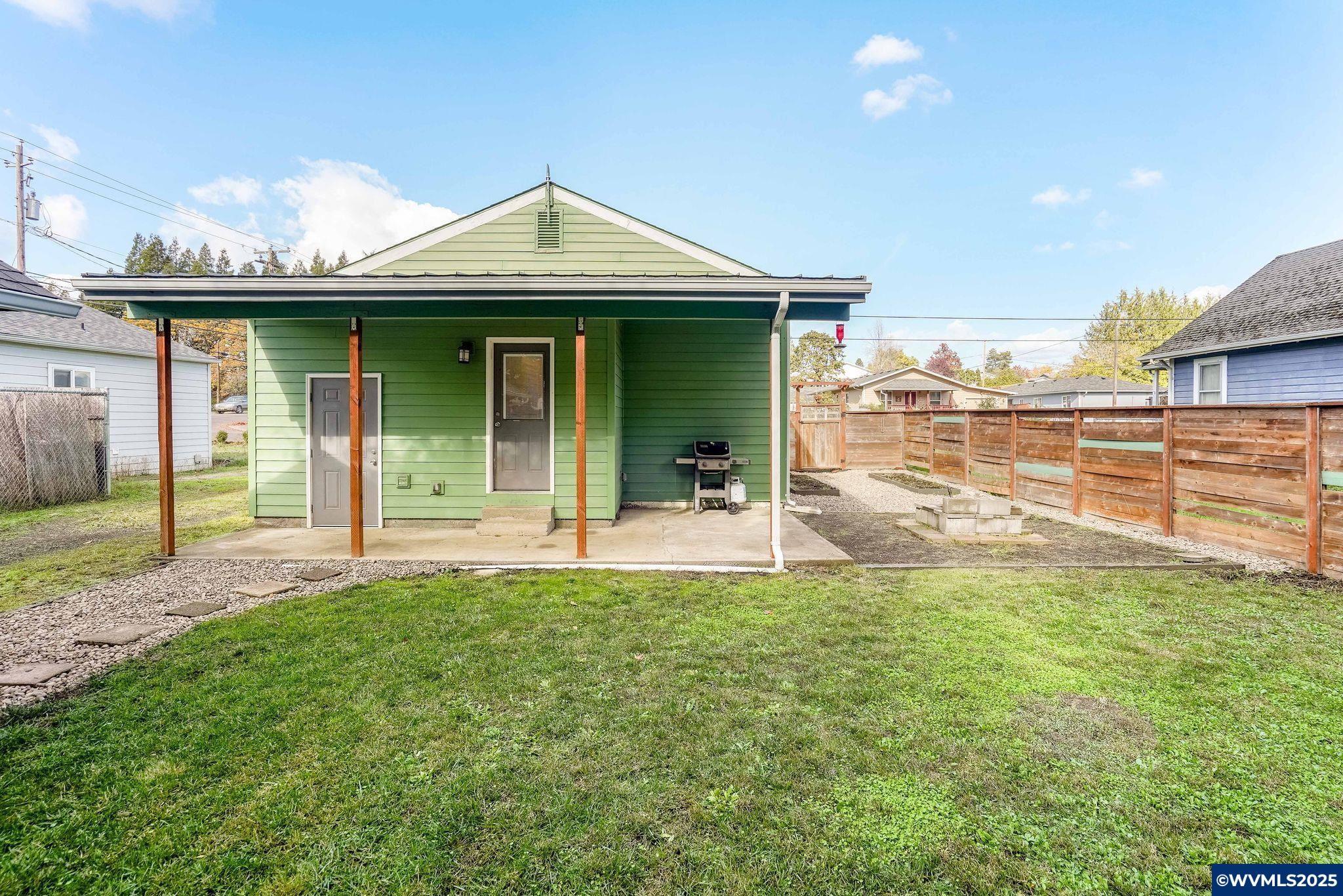 293 Southwest Walnut Avenue Dallas, OR 97338 - Photo 28 of 33 Gallery Image 28